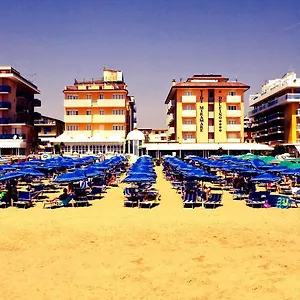 https://vidi-miramare-delfino.hotelslidodijesolo.com